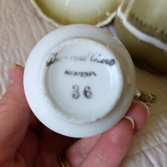 Antique Austrian Imperial China Porcelain Portrait Pitcher, Cups & Saucers Set - Picture 11 of 12